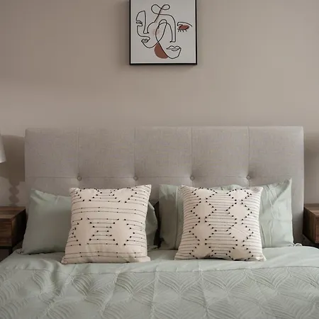 Gibson Manor Apartments Wallasey Room photo